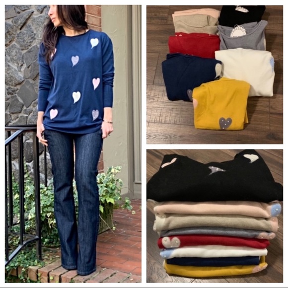 Sweaters - ✨LAST ONE ✨PARIS✨HEARTS SWEATER